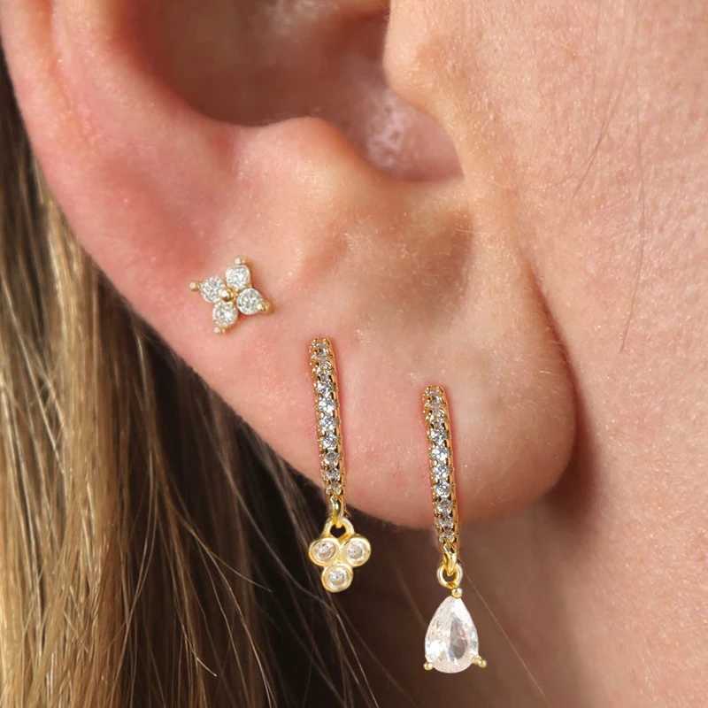 3-piece retro stainless steel flower hug ring earring set suitable for perforated fashion jewelry in text black white and zircon cardboard boxes X2411