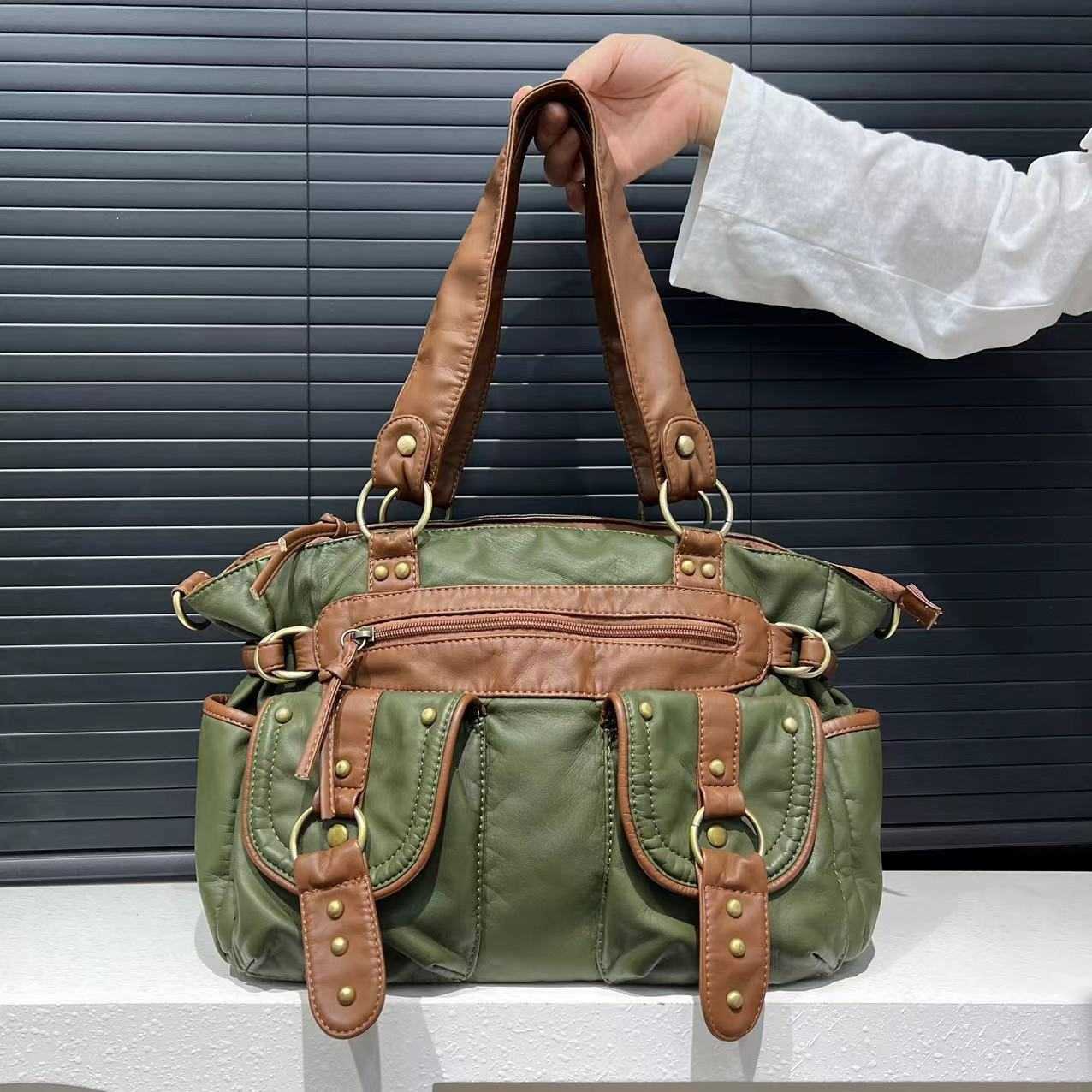 Ladies' fashionable washed old spicy girl motorcycle bag with large capacity splicing single shoulder crossbody bag 241115