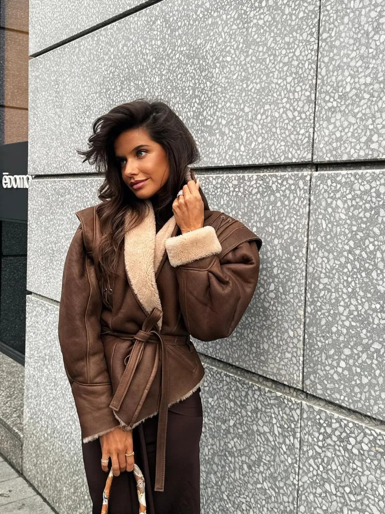 Fashion Warm Furry Leather Woman Jacket With Belt Chic Lapel Long Sleeve Motorcycle Coat Lady 2024 Winter High Street Outerwear 241106