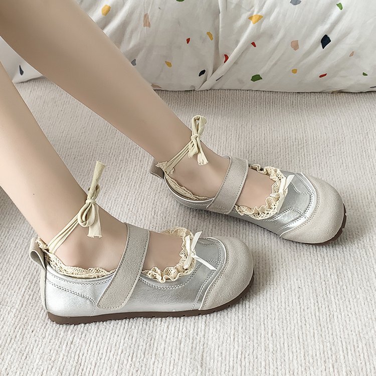 French round toe shallow mouth Mary Jane for women 2024 new summer niche puff fashionable casual versatile single shoes
