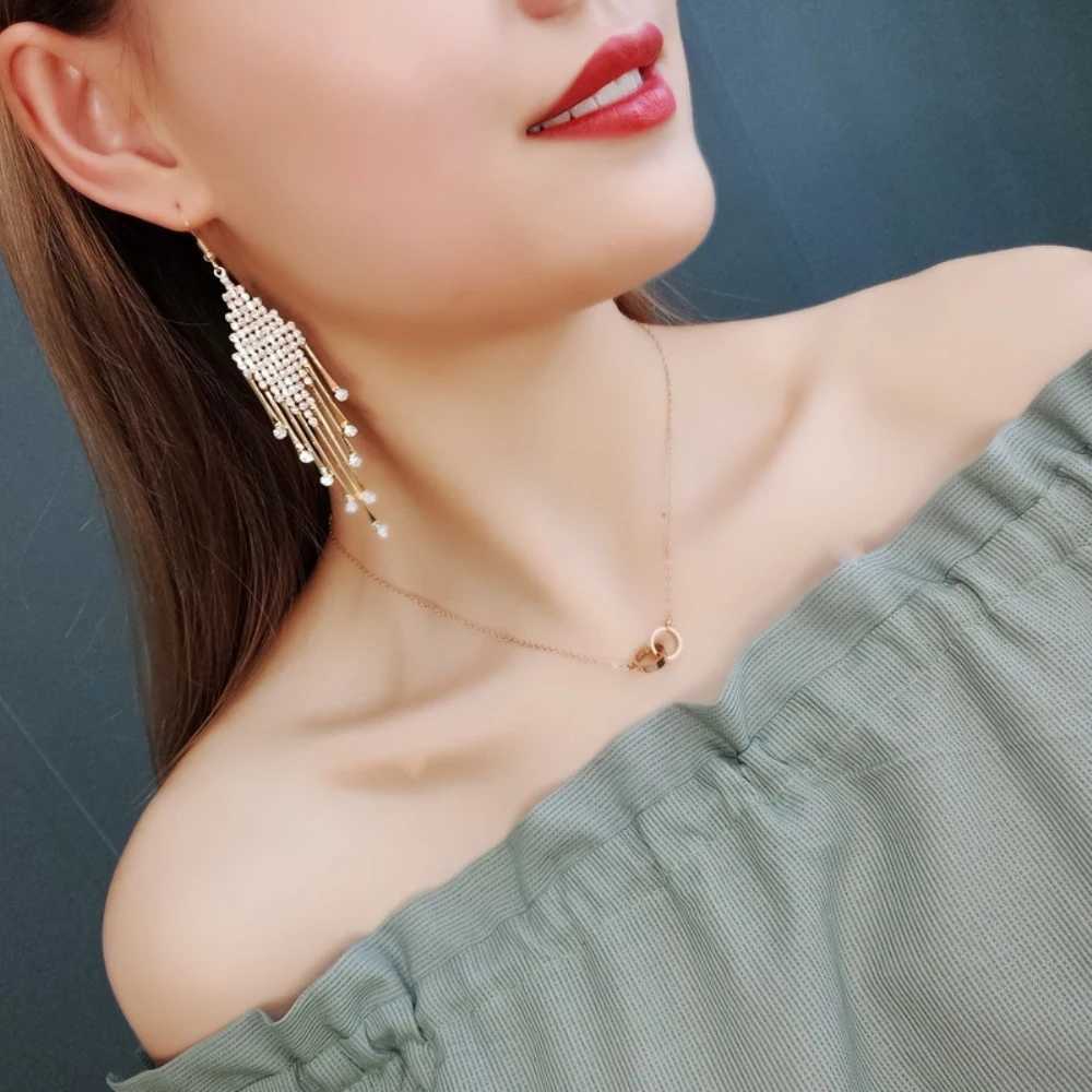 Luxury rhinestone punk bridal punk fashionable earrings party personalized jewelry gift earrings X241106