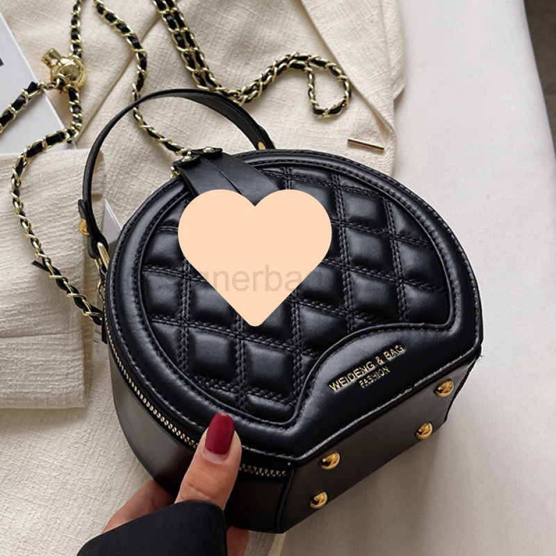 Classic Designer Bag Fashion 10a Top Nikiduncks Woman Handbagevening Bags This Years Popular Womens 2024 New Highend Handbag Handheld V