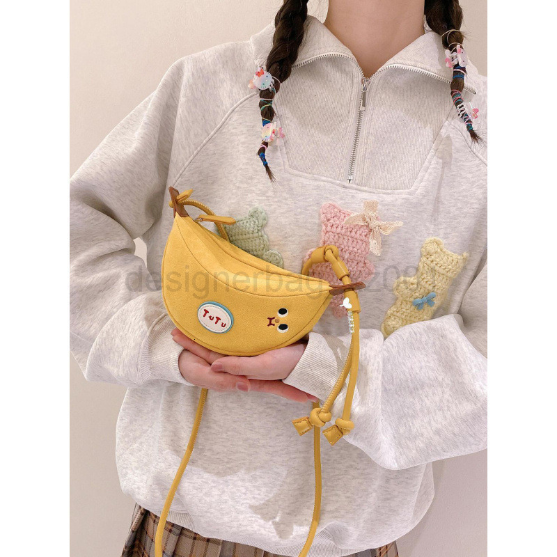 Bag Designer Fashion Classic 10a Top Nikiduncks Woman Handbagevening Bags 2024 New Cute Banana Womens Adjustable Single Shoulder Bull C
