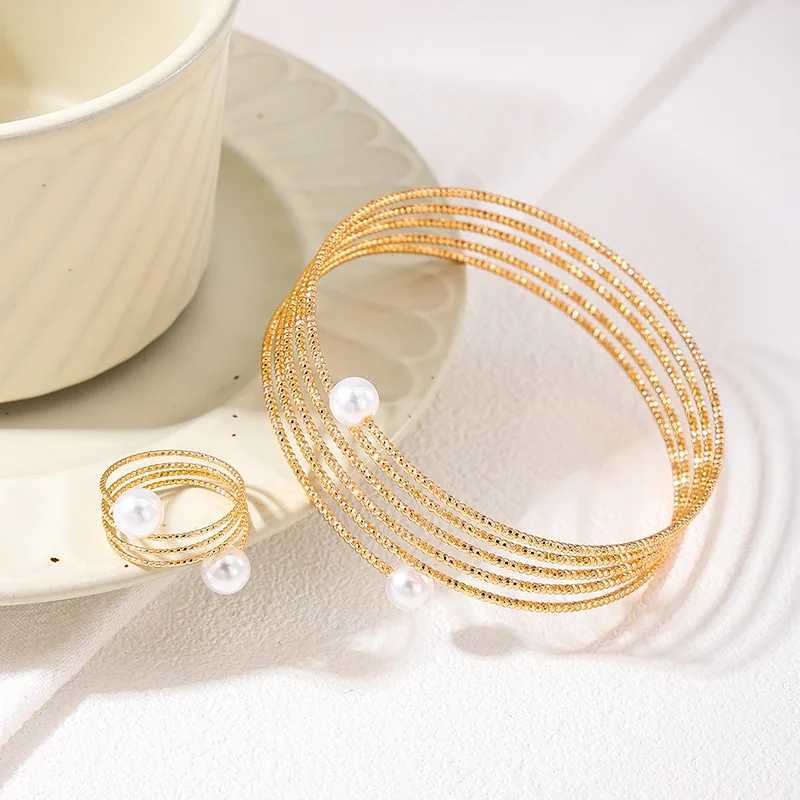 2 sets of holiday party gifts OL DS026 Mti layer circular imitation pearl bracelet rings with metallic text X241106