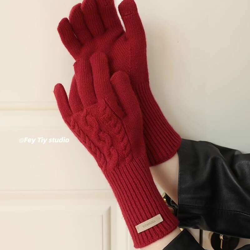 Warm in autumn and winter Solid men's ins style Premium thickened 100 wool Fried Dough Twists gloves for women