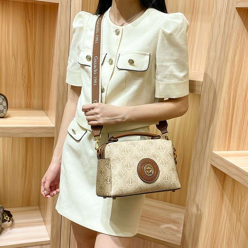 Designer Bag Women's Handbag Brand Handbag 2024 New Light Luxury High-End Designer Retro Large Capacity Crossbody Shoulder Bag