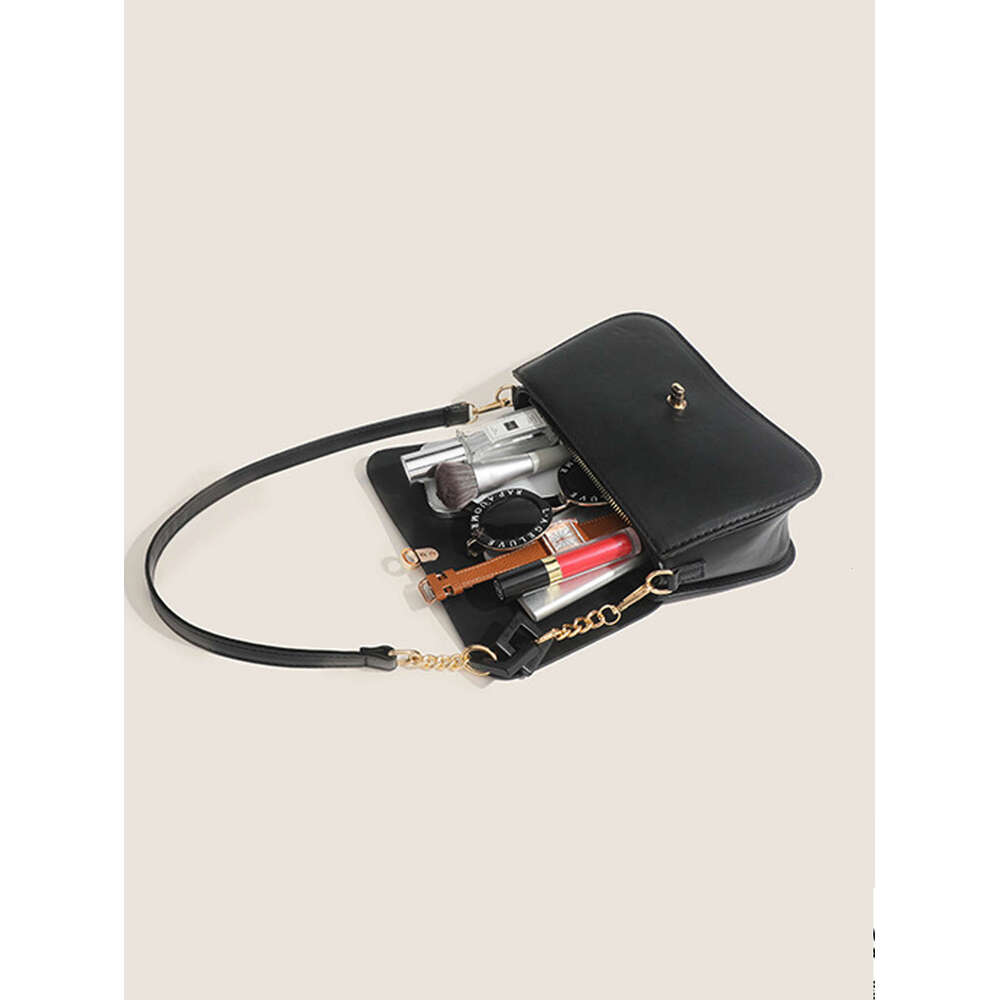 Designer Bag 2024 Summer Japanese And Korean New Street Trendy Pillow Bag Polyester Lock Women's Handheld Shoulder Bag