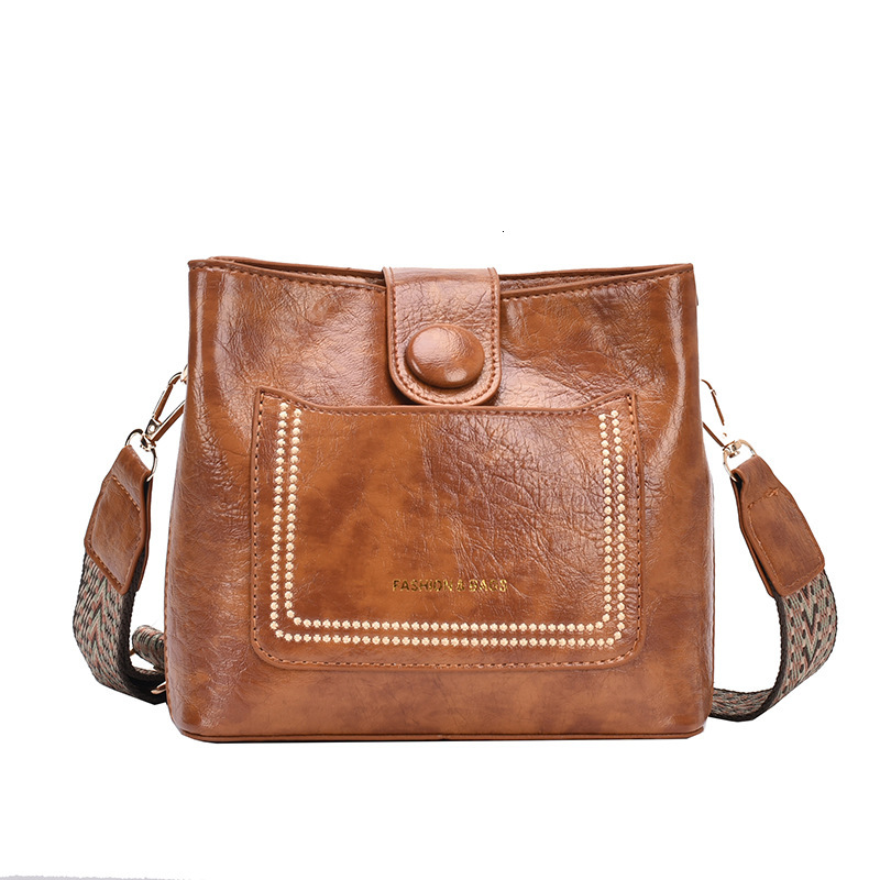 Unique Design With A Sense Of Luxury, 2024 New Versatile And Minimalist Single Shoulder Diagonal Cross Portable Bucket Bag