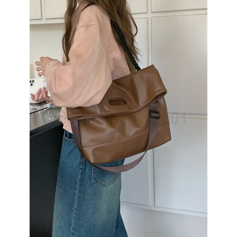 Fashion Classic Bag Designer 10a Top Nikiduncks Woman Handbagevening Bags Simple Soft Leather Commuting Tote with Design Crossbody 202