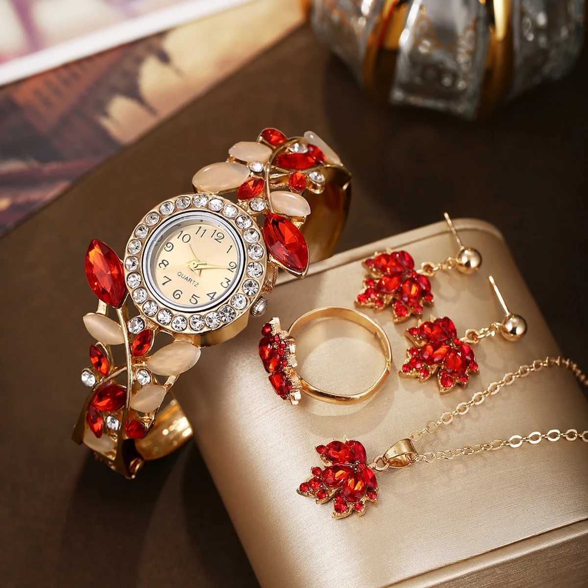 Fashion Design Womens Quartz Watch Niche Bracelet Watch X2411061