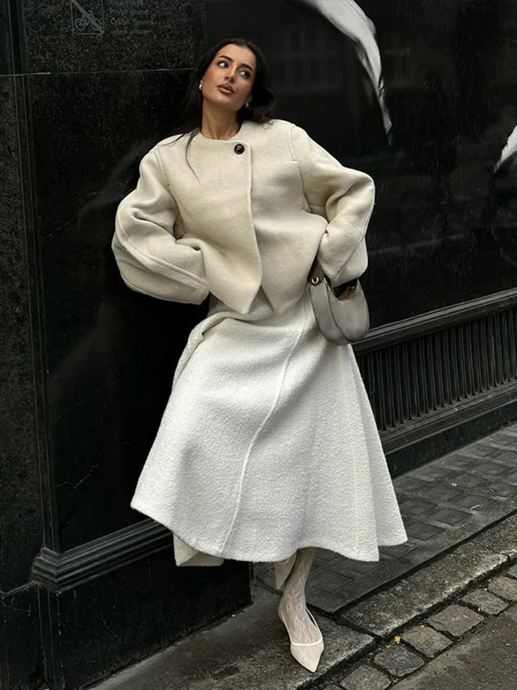 Elegant Solid Color Womens Coat Casual Loose Single Breasted Long Sleeve Coats Fashion Winter Round Neck Outerwears 241106