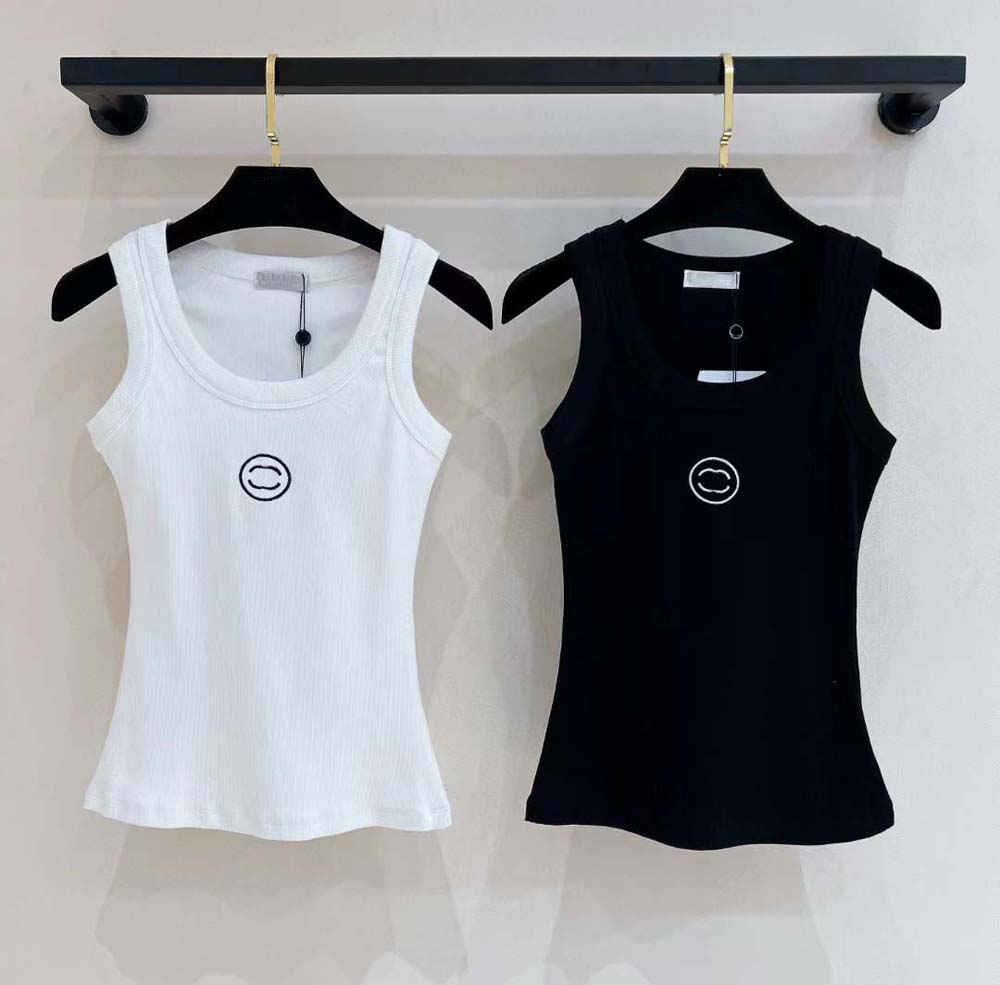 Womens Designer T-shirt Slim Fit Crop Top Embroidery Short Open Tee Small Street Hot Girls Versatile Clothing