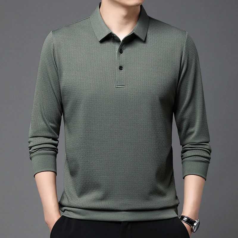 Luxury Quty New 2024 Autumn Mens Solid Color Checkered Long Sve Shirt Texture Business Casual Soft Collar T-shirt Top W241106