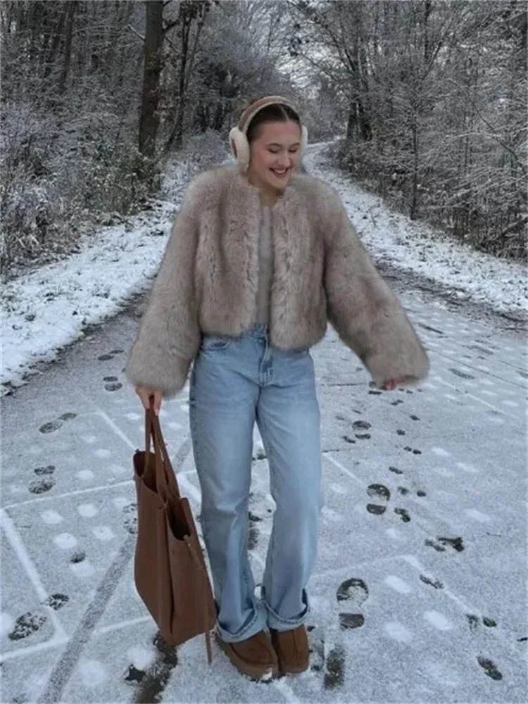 Fashion Fluffy Faux Fur Coat For Women Winter Elegant Loose Long Sleeve Jacket Female y Thick Lady High Street Outerwear 241104