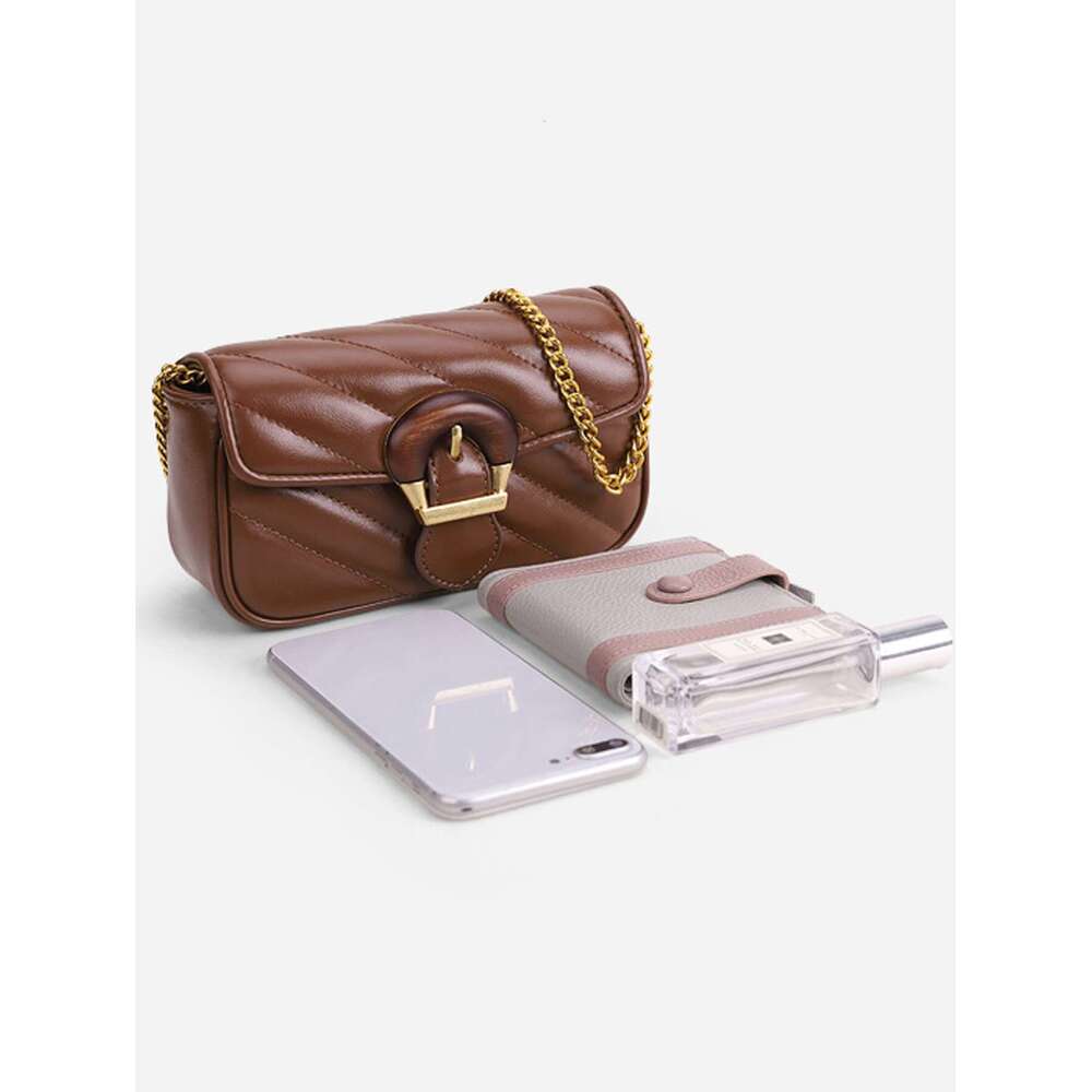 Designer Bag 2024 New Trendy Luxury Summer Women's Bag Versatile Embroidered Thread Chain Design Sense Crossbody Mini Bag