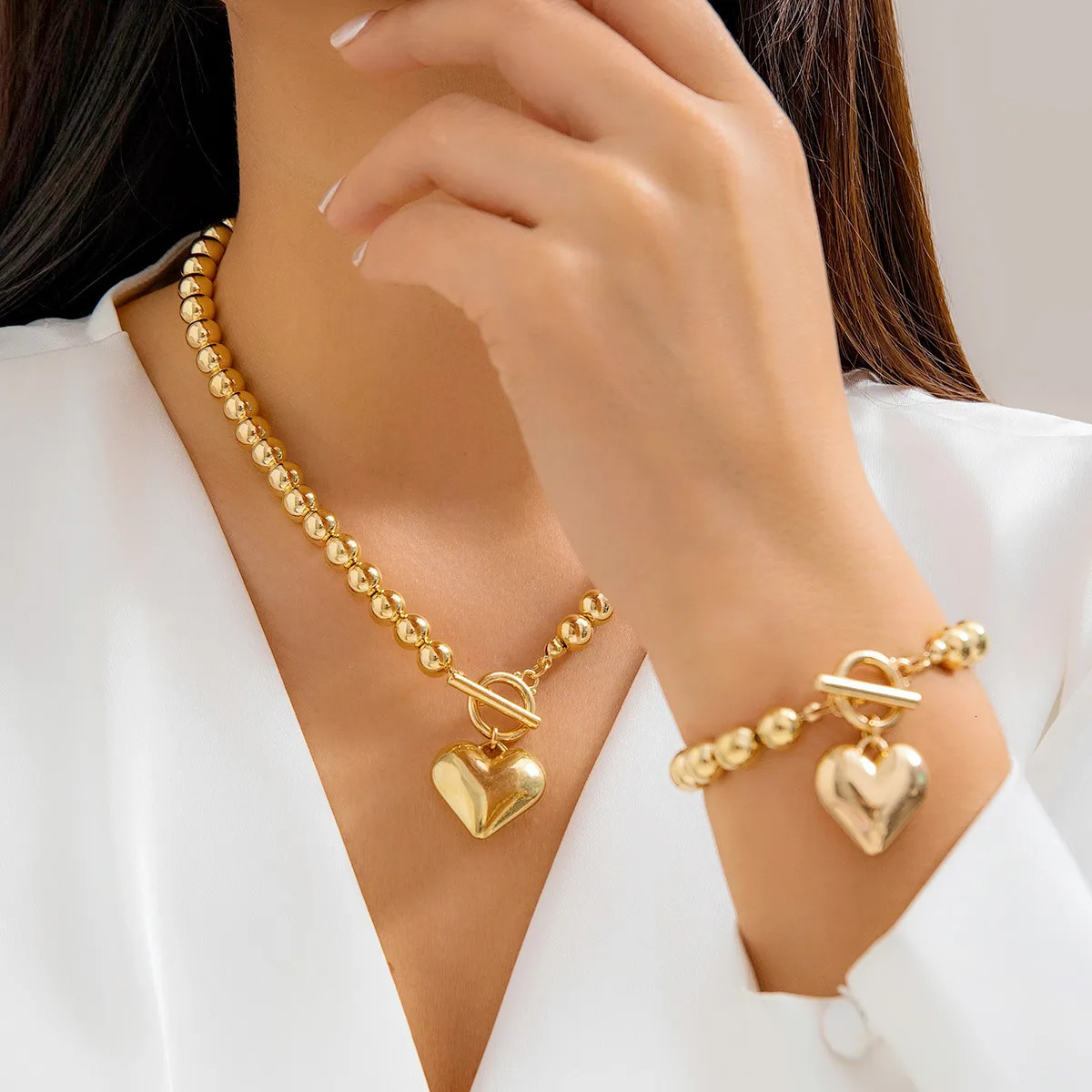 Salircon 2Pcs Simple Gold Color Ball Bead Chain Necklace Punk Hollow Heart Pendant Buckle Womens Banquet Set Jewelry 241106