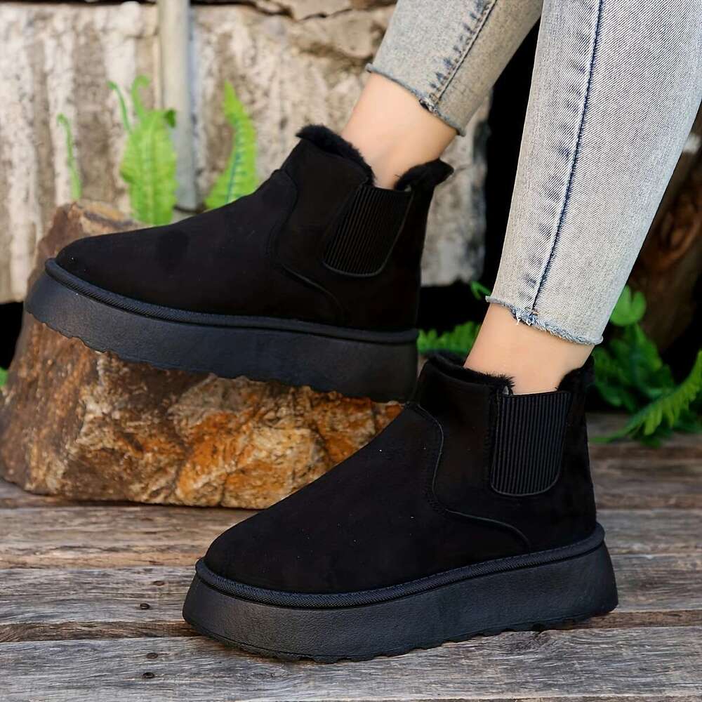 Trendy Winter Comfort: Women's Slip-On Warm Fleece-ed Boots, Non-Slip Flat Platform in Chic Solid Color