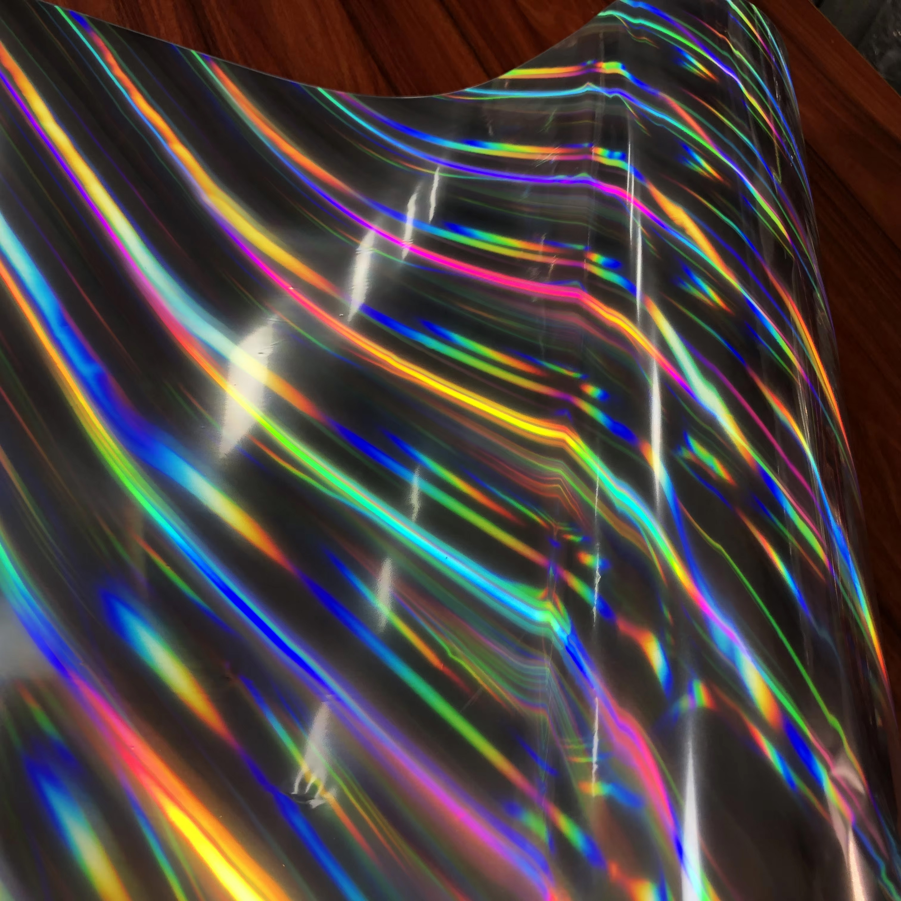 Eco-Friendly Holographic Gift Wrap - Reusable & Sustainable Packaging Paper