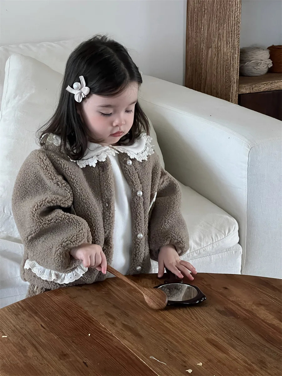 Winter Baby Fleece Warm Clothes Set Girls Cute Lace Cardigan Coat Pants Plus Velvet Thick 2pcs Suit Infant Outfits 241106