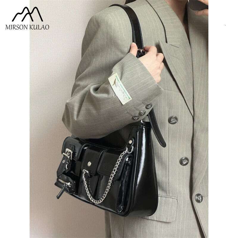 2024 New Chain Underarm Bags Commuter Single Shoulder Crossbody Pocket Fashion Tote Bag Women