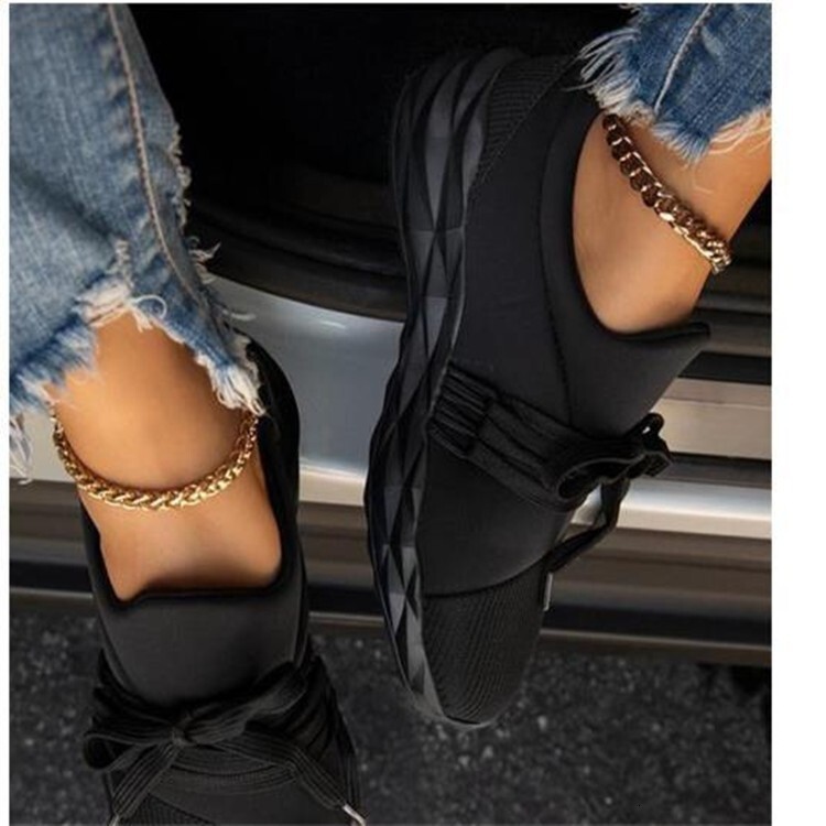 Large size women's casual single shoes for autumn and winter, new flat bottomed lace up one foot sports shoes, year-round edition