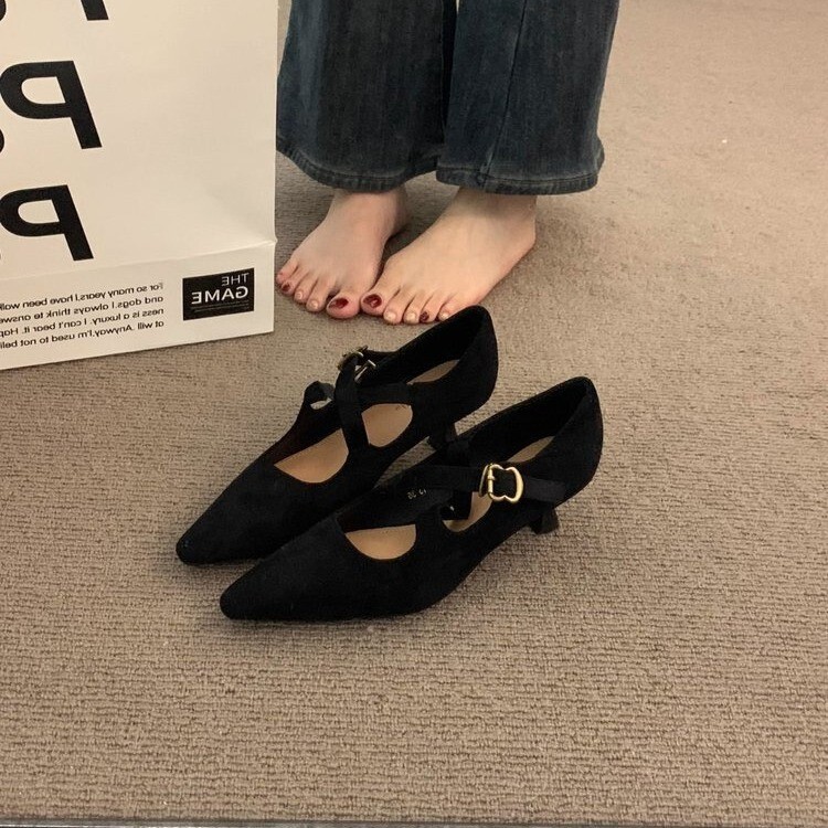 Cross strap low heel red single shoe women's 2024 spring and autumn temperament matching skirt niche evening Mary Jane shoes