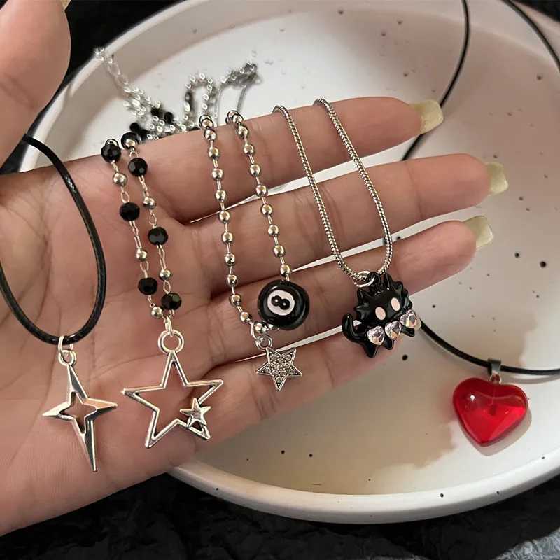 Retro fashion leather rope star pendant necklace suitable for mens antique silver jewelry accessories Y2k aesthetics X241106