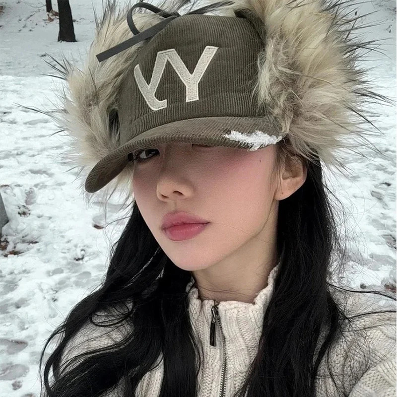 Feather Retro Corduroy Baseball Hat Letter Embroidered Streetwear Daily Hat Outdoor Sunscreen Hat Korean Casual Hat 241107