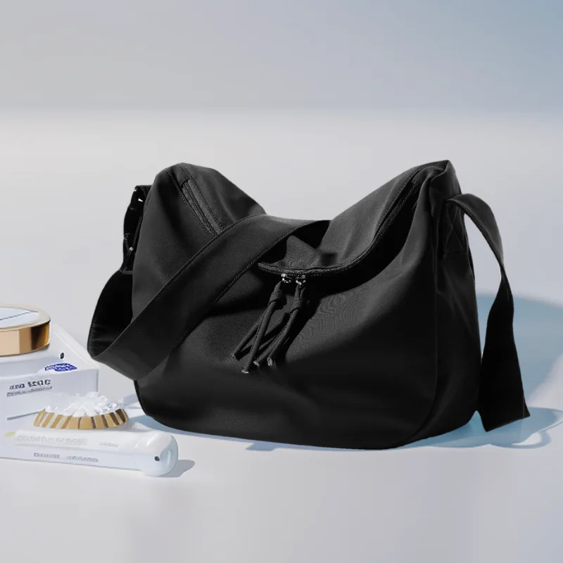 Crossbody Bags Men and Women Large Capacity Light Messenger Bag Unisex Travel Shoulder Chest Nylon Waterproof Outdoor Sports 241106