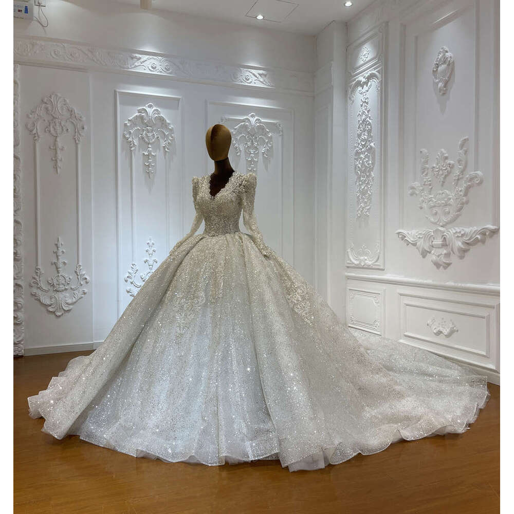 Customzied Elegant V-neck Good Price Bridal Ball Gown Wedding Dress