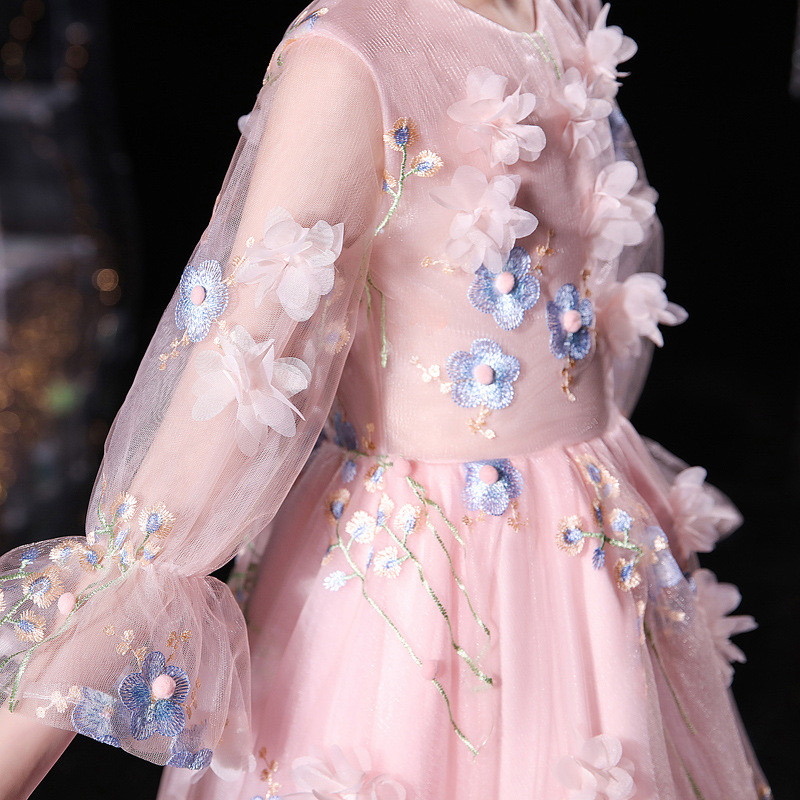 2024 new Luxurious Flower Girl Dress long sleeves 3D flowers lace appliques pink Ball Gown Princess First Holy Communion wears cheap communion pageant