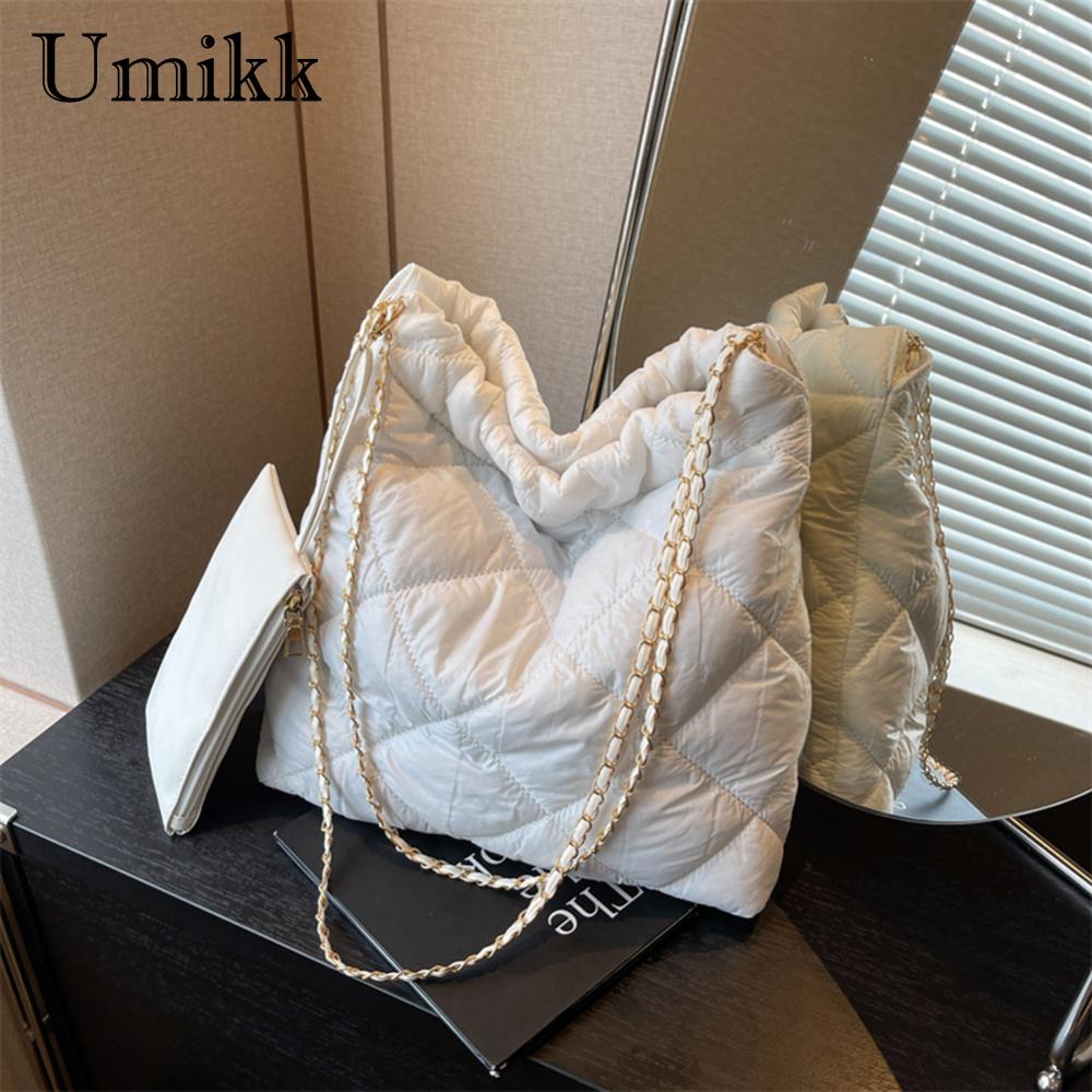 Women Shoulder Bag Fashionalbe Nylon Handbag Quilted Crossbody Bag Embroidery Thread Simple Female Commuter Handbag Shopper Bag