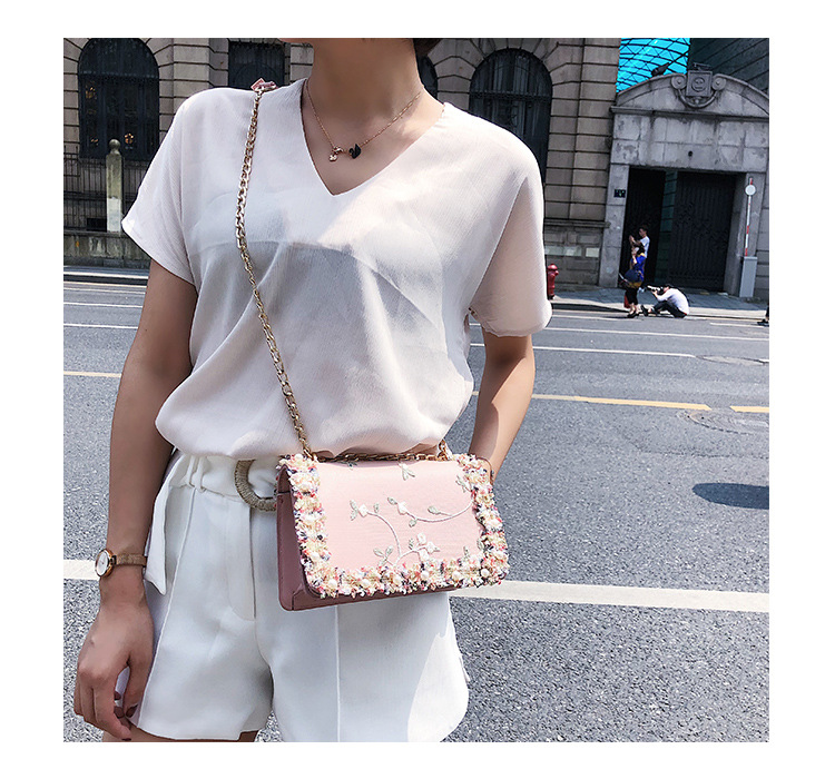Female Bag New Korean Version Of The Wild Messenger Bag Chain Shoulder Bag Fashion Zhenzhuhuabian 20X7X13cm
