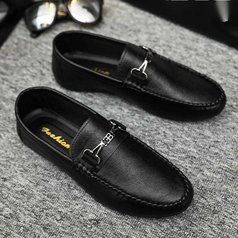 CMM Mens Shoes New Summer Lazy Shoes Mens Driving Loafer Chao Shoes Versatile Mens Casual Shoes Korean Version Shoes Men