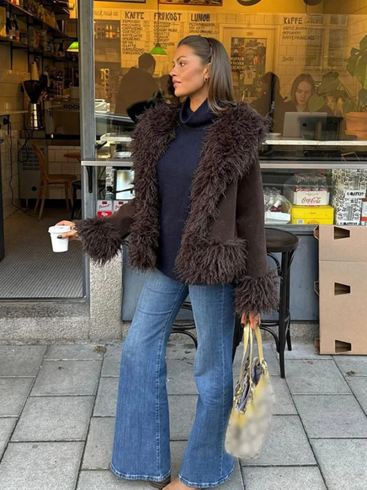 Vintage Coffee Faux Fur Spliced Coats Women Fashion Lapel Long Sleeve Thick Warm Jacket Autumn Winter Female Warm Streetwear 241107