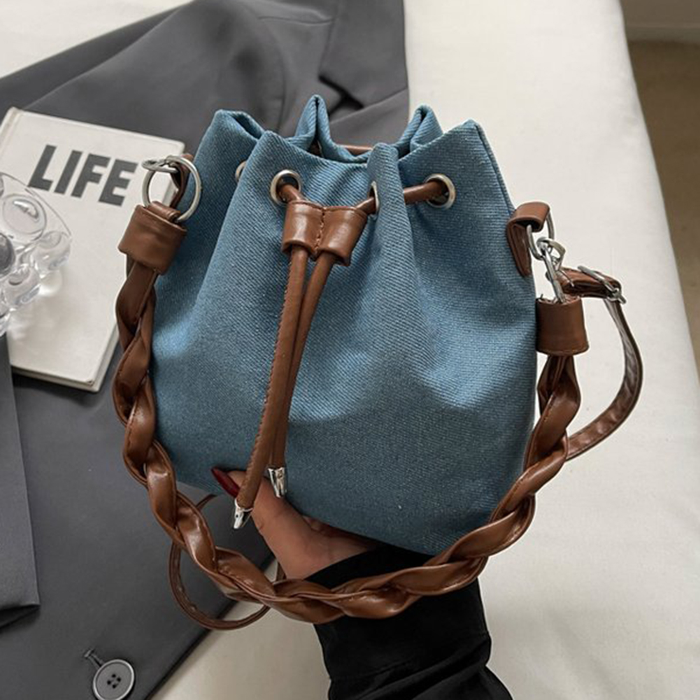 Women Stylish Crossbody Bag Adjustable Strap Denim Drawstring Bucket Bag Casual Commuting Bag Large Capacity for Party Vacation