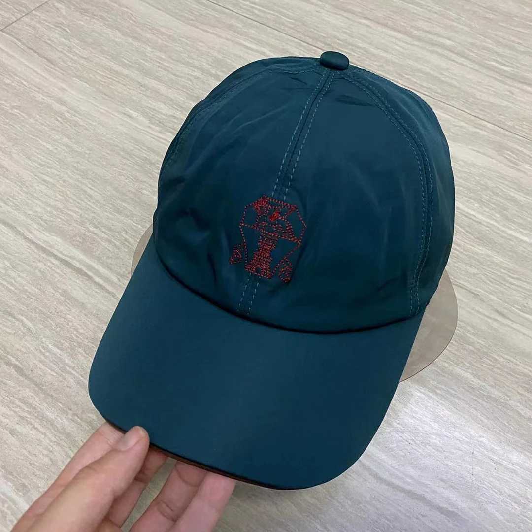 Snapbacks New Baseball Cap Solid Color Simple Casual Outdoor Sports Hat Sunscreen Embroidery Hats Peaked Cap Old Money summer Adjustable S241163