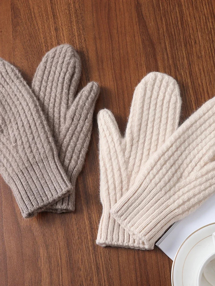 100 Cotton Thick Density Knitted Gloves for Women Outdoor Warmth Mens Cable Gloves Work Drive Gloves Neutral Gloves Warmth 241107