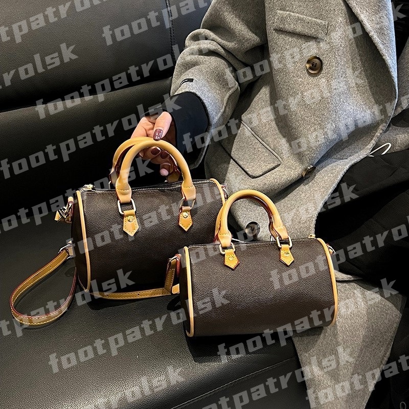 high quality designer bag shoulder purse Denim totes pillow handbag women crossbody messenger bags high-capacity classic messenger travel handbags dhgate bags