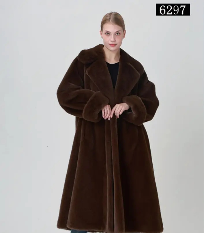 Winter womens faux fur coat set with belt mink coat 241107