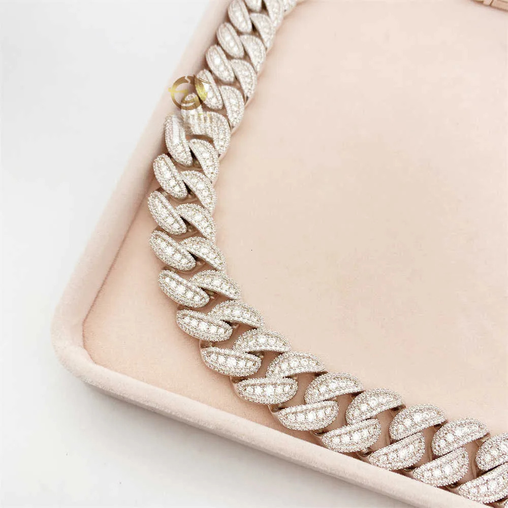 35ctw Bussdown 18mm Iced Out Falwless Moissanite Dia Miami Cuban k Chain