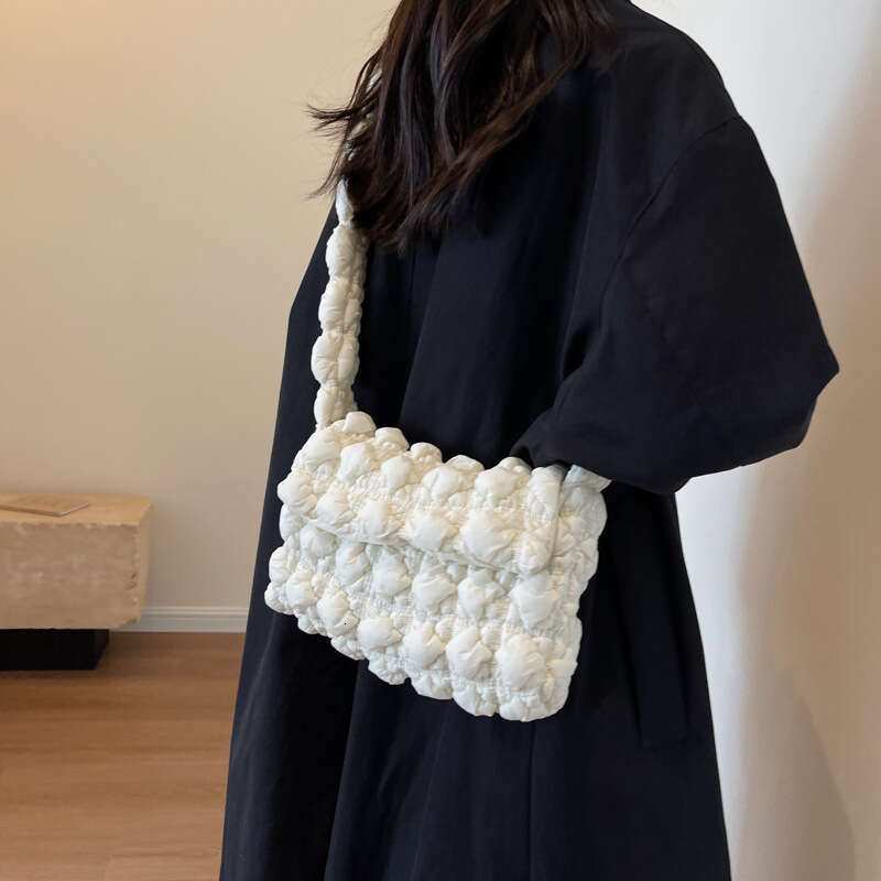 Autumn new pleated cloud large capacity niche Korean version single shoulder crossbody women's down cotton jacket bubble dumpling bag