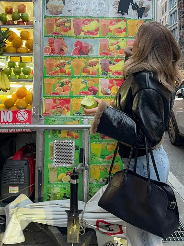 Fashionable cashmere lapel long sleeved jacket with leather short jacket retro solid color zipper jacket winter womens commuting suit 241107