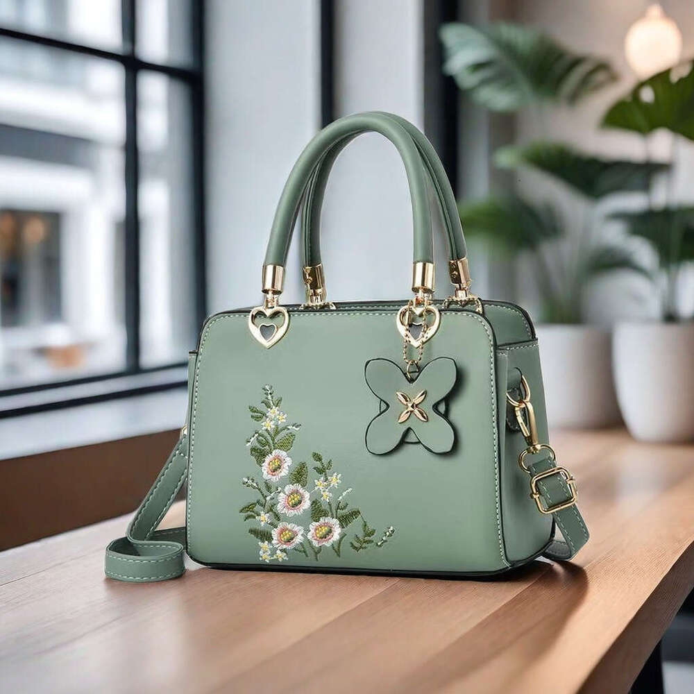 High quality and large capacity high-end temperament handbag, women's shoulder crossbody bag, new Chinese floral bags