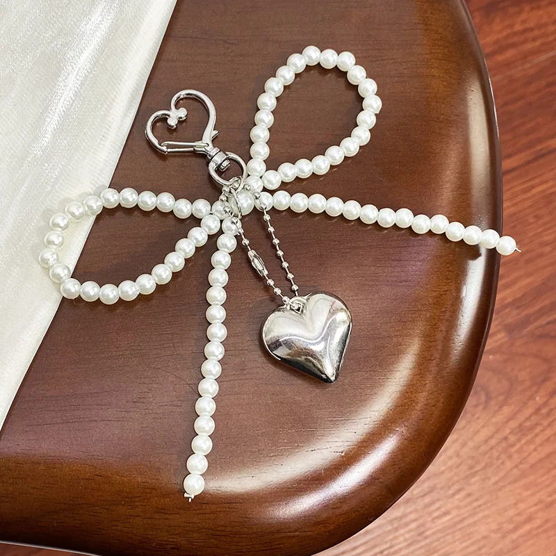 Beaded keychain bow shaped keychain heart-shaped keychain decoration pearl bag and mobile phone 241107