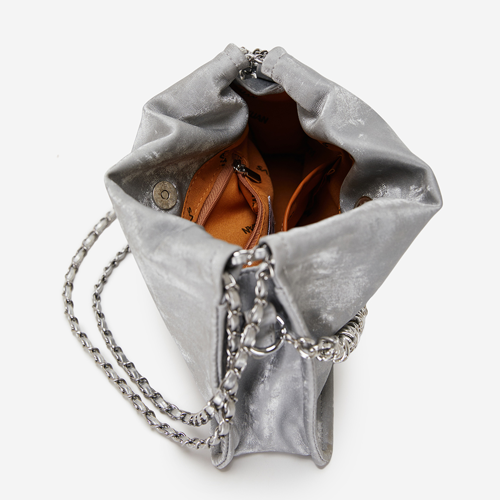 Designer Shoulder Bag with Chain Fashion Handbag Large Capacity Trendy Crossbody Bag Bucket Bag Underarm Bag for Women