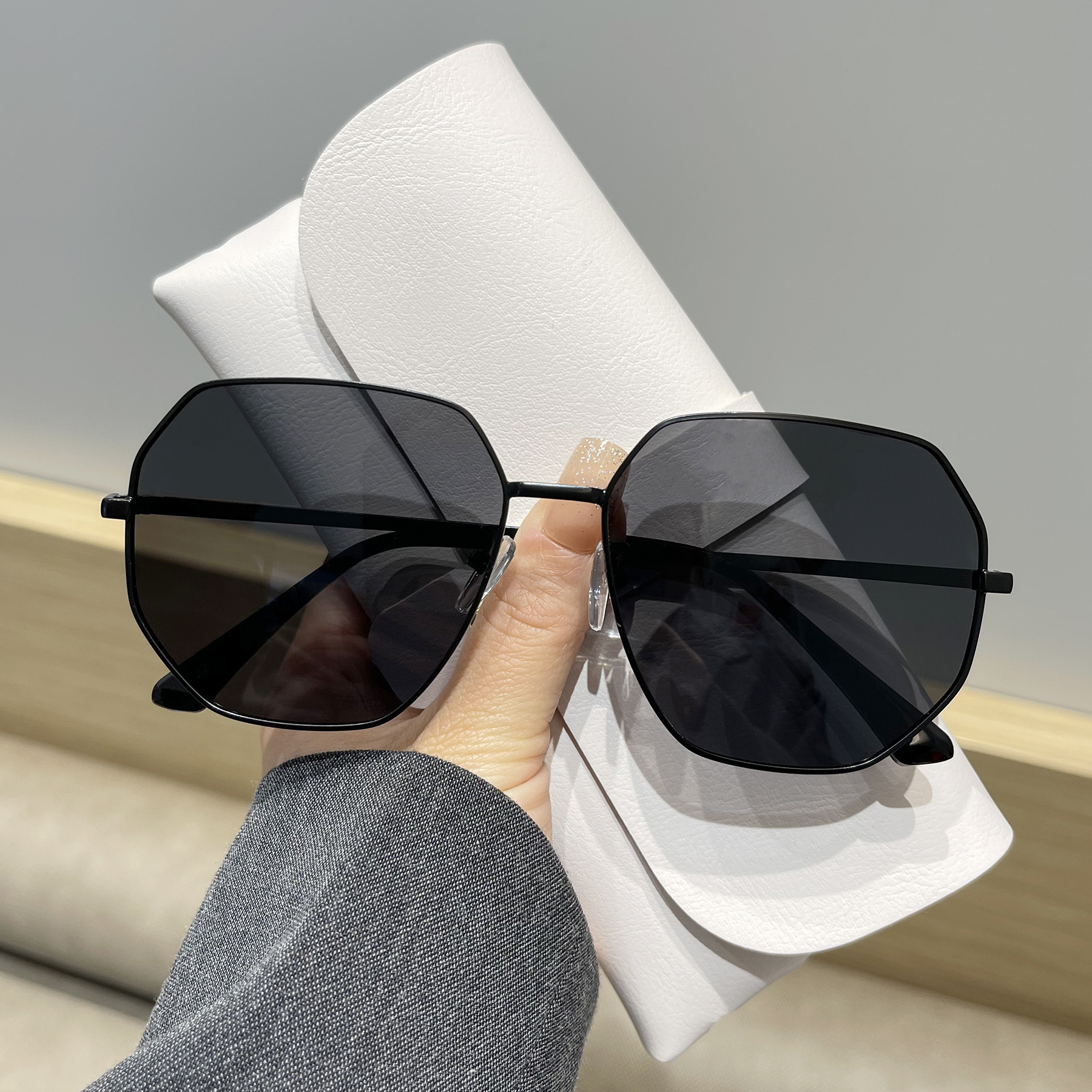 D0091 new high-end sunglasses, Polaroid lenses, women's eyeglass frames, men's metal sunglasses, European and American retro trendy fashiona