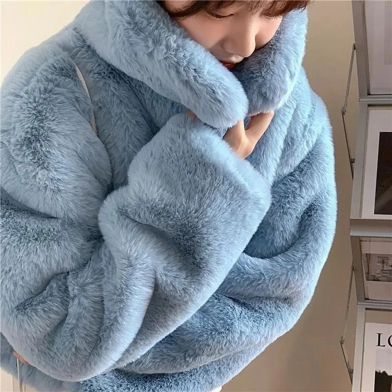 Womens blue fashionable faux fur short jacket winter Korean simple solid loose street clothing elegant mink casual jacket 241107