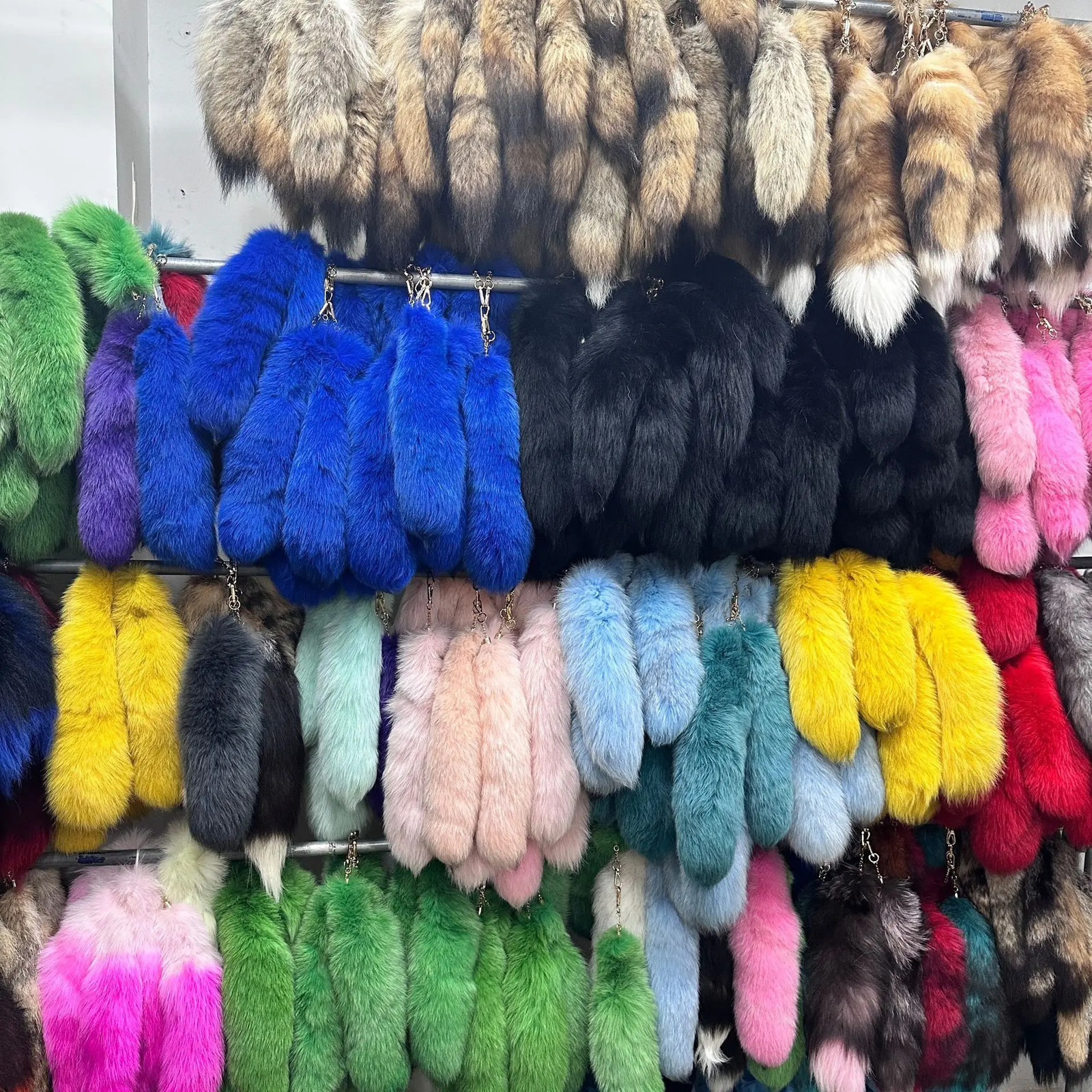 40cm large fox tail keychain woven tail fur tassel bag charm label black and brown Pom charm keychain fluffy real fur keychain 241107