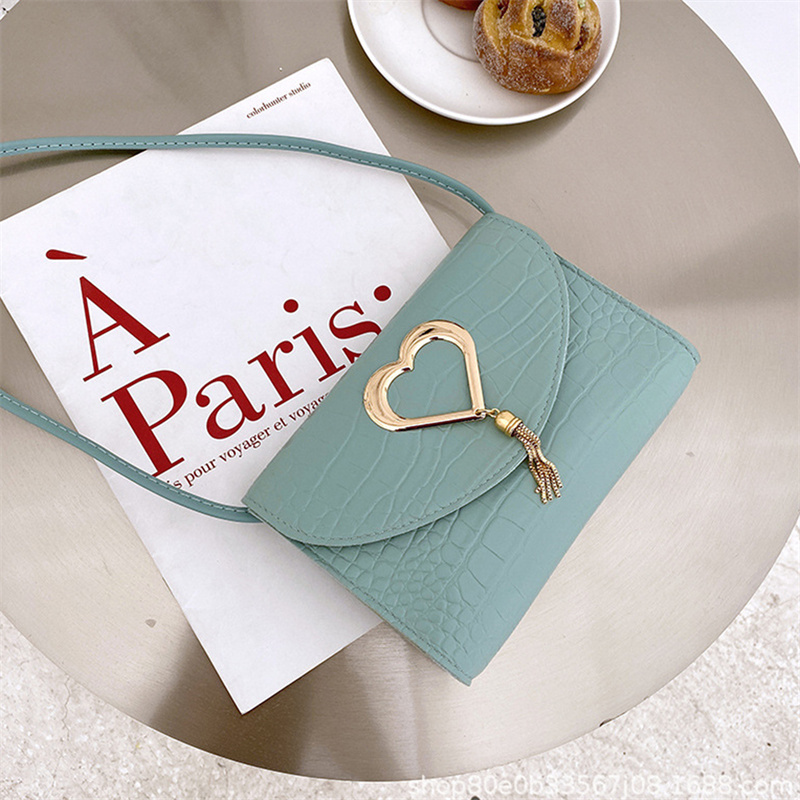 Purses Handbags for Girls Luxury Designer Shoulder Bag for Women Cute Side Fashionable Purses Satchels Women's PU Lipstick Bag